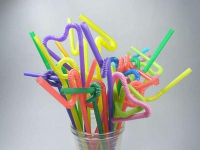 限塑新風(fēng)向 北京、香港等地餐廳推行不主動提供塑料吸管